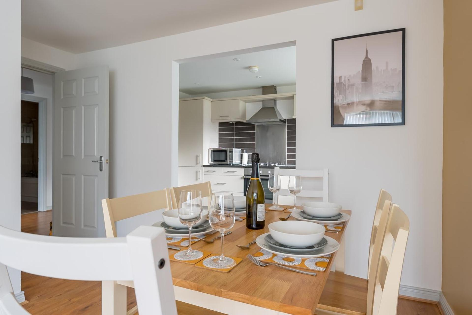 Modern 3 Bedroom Apt Near City Centre Parking Included Belfast Dış mekan fotoğraf