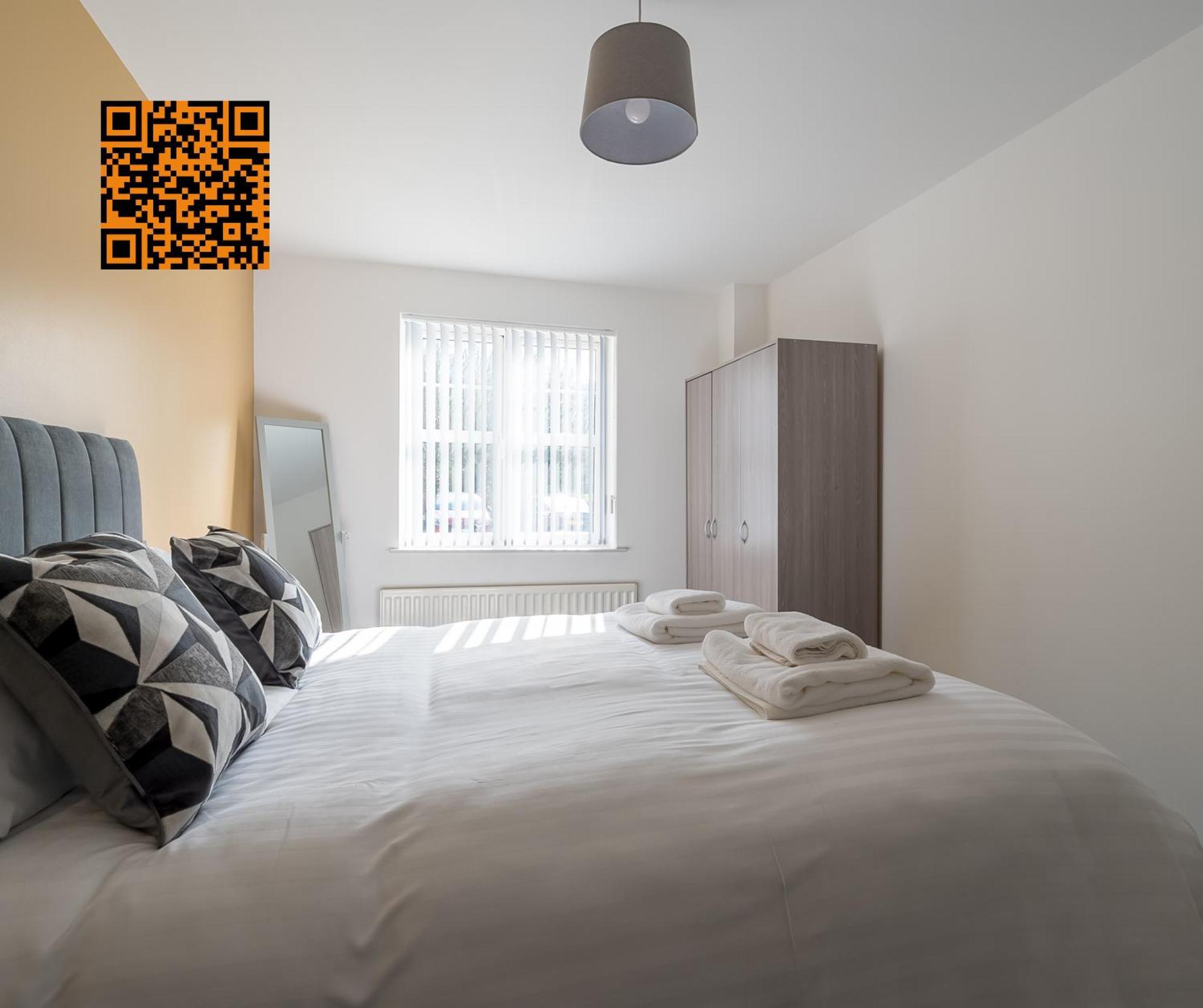 Modern 3 Bedroom Apt Near City Centre Parking Included Belfast Dış mekan fotoğraf