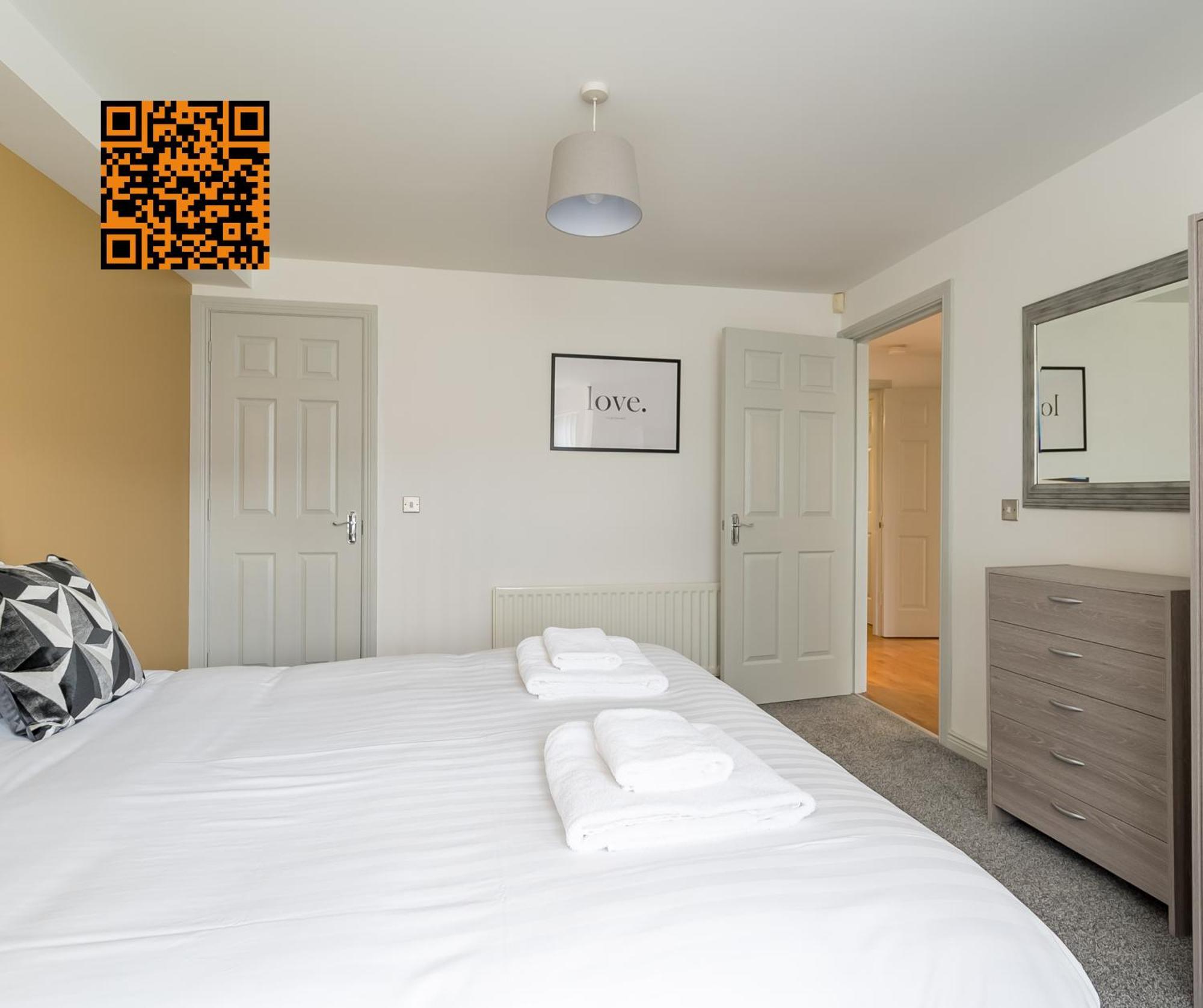 Modern 3 Bedroom Apt Near City Centre Parking Included Belfast Dış mekan fotoğraf